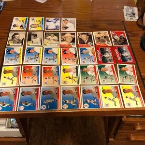Mickey Mantle Baseball Card Collection of 32 cards